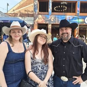 Meet your Posher, Lori